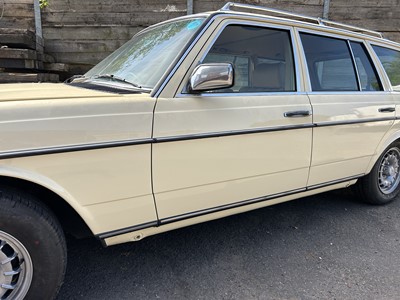 Lot 118 - 1986 Mercedes-Benz 240 TD Estate