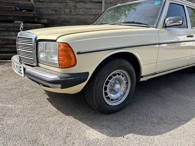Lot 118 - 1986 Mercedes-Benz 240 TD Estate