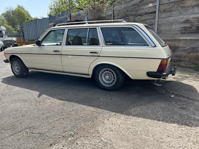 Lot 118 - 1986 Mercedes-Benz 240 TD Estate