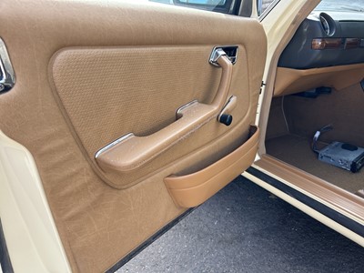 Lot 118 - 1986 Mercedes-Benz 240 TD Estate