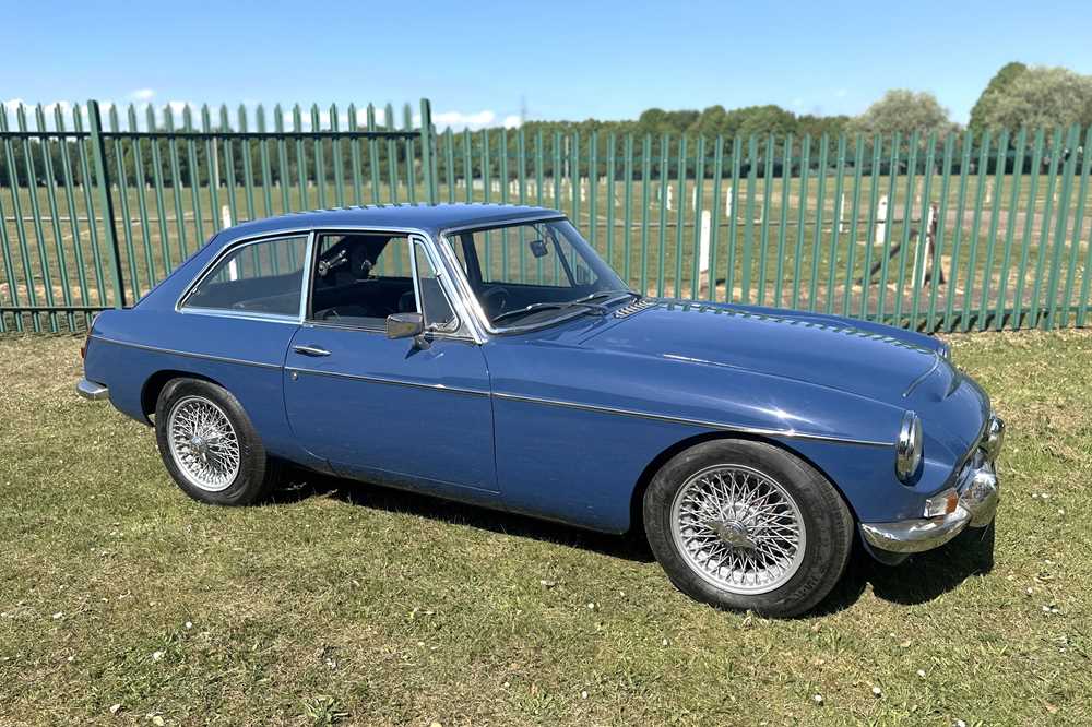 Lot 88 - 1969 MG C GT