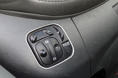 Lot 61 - 2004 Mercedes-Benz SL 500