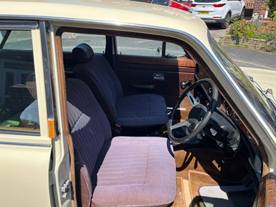 Lot 129 - 1976 Triumph 2500 S
