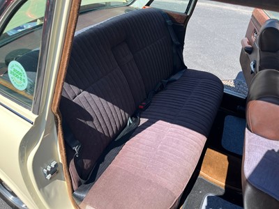 Lot 129 - 1976 Triumph 2500 S