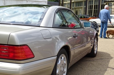 Lot 122 - 1998 Mercedes-Benz SL 280