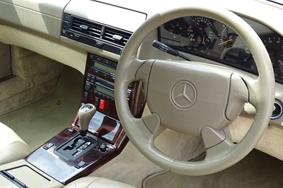 Lot 122 - 1998 Mercedes-Benz SL 280