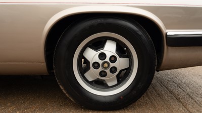 Lot 132 - 1988 Jaguar XJ-S HE V12