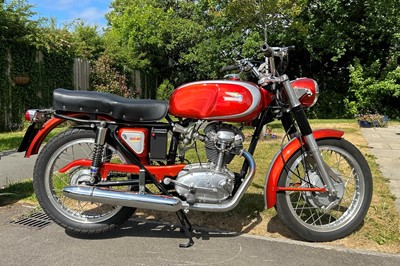 Lot 1966 Ducati 250