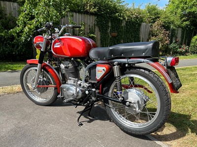 Lot 1966 Ducati 250