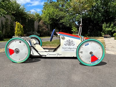 Lot c.2001 Gravity Racer