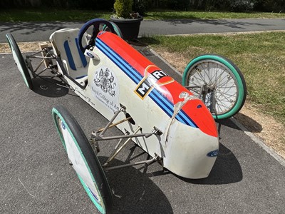 Lot c.2001 Gravity Racer