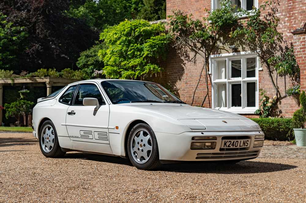 Lot 22 - 1992 Porsche 944 S2 SE