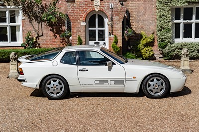 Lot 22 - 1992 Porsche 944 S2 SE