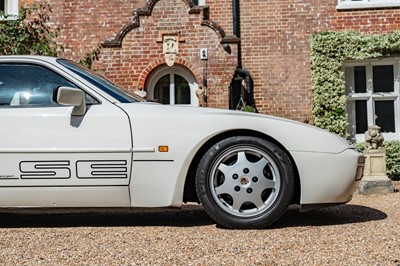 Lot 22 - 1992 Porsche 944 S2 SE