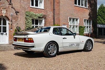 Lot 22 - 1992 Porsche 944 S2 SE