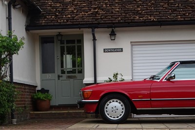 Lot 33 - 1988 Mercedes-Benz 300 SL
