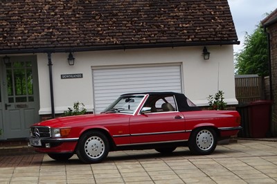 Lot 33 - 1988 Mercedes-Benz 300 SL