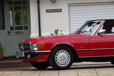 Lot 33 - 1988 Mercedes-Benz 300 SL