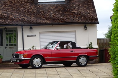 Lot 33 - 1988 Mercedes-Benz 300 SL