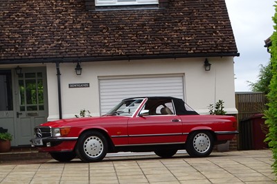 Lot 33 - 1988 Mercedes-Benz 300 SL