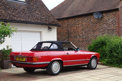 Lot 33 - 1988 Mercedes-Benz 300 SL