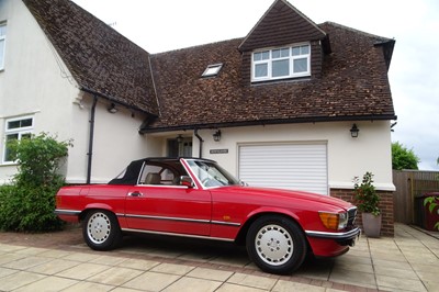 Lot 33 - 1988 Mercedes-Benz 300 SL
