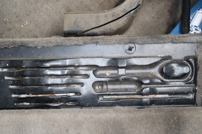 Lot 60 - 1985 Porsche 928 S2