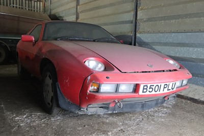 Lot 60 - 1985 Porsche 928 S2