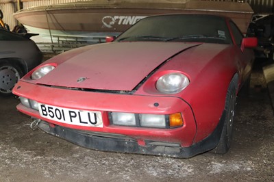 Lot 60 - 1985 Porsche 928 S2