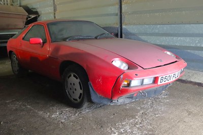 Lot 60 - 1985 Porsche 928 S2