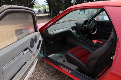 Lot 60 - 1985 Porsche 928 S2
