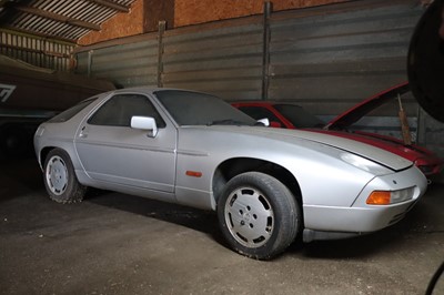 Lot 43 - 1988 Porsche 928 S4