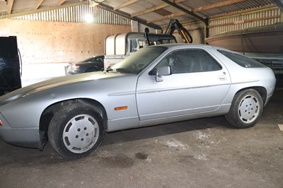 Lot 43 - 1988 Porsche 928 S4