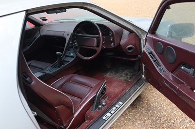 Lot 43 - 1988 Porsche 928 S4