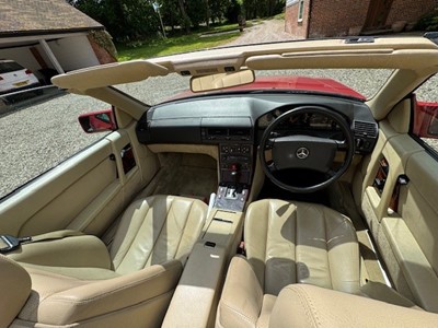 Lot 102 - 1991 Mercedes-Benz 500 SL