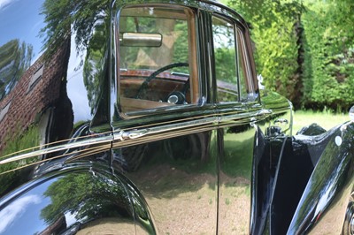 Lot 82 - 1950 Bentley MkVI Saloon