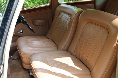 Lot 82 - 1950 Bentley MkVI Saloon