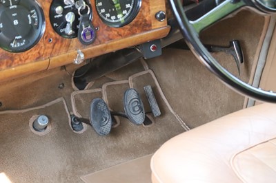 Lot 82 - 1950 Bentley MkVI Saloon
