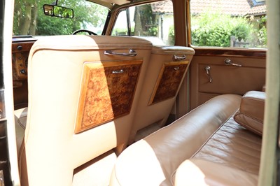 Lot 82 - 1950 Bentley MkVI Saloon