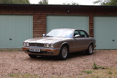 Lot 18 - 1995 Jaguar XJ6 3.2 Sovereign