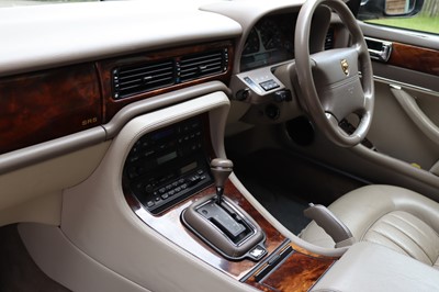 Lot 18 - 1995 Jaguar XJ6 3.2 Sovereign