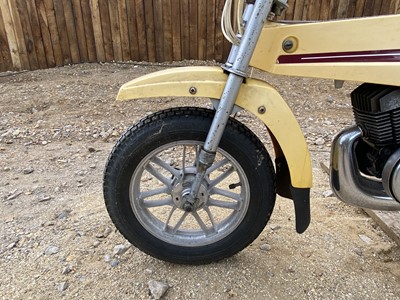 Lot 120 - 1976 Motobécane Mobylette Mobyx