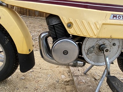 Lot 120 - 1976 Motobécane Mobylette Mobyx