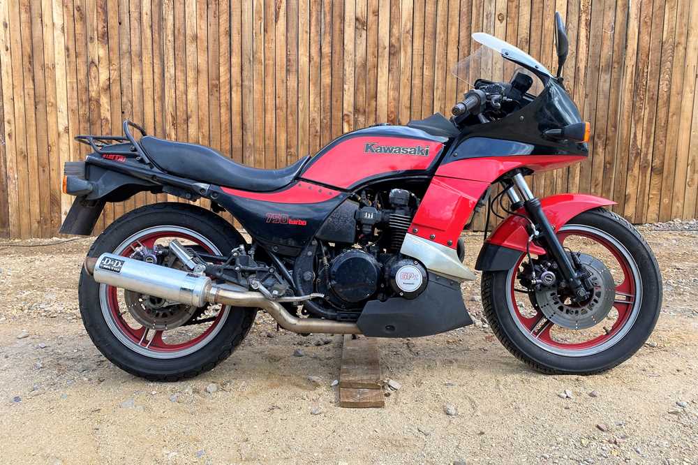 Lot 260 - 1987 Kawasaki 750 Turbo
