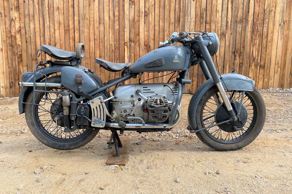 Lot 262 - c.1950 Condor A580