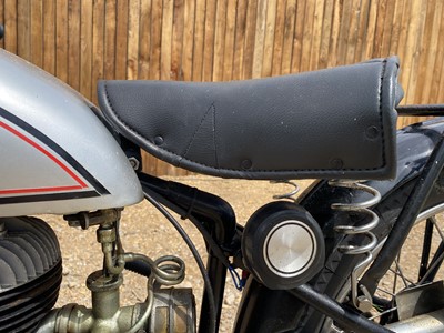 Lot 329 - 1950 Ambassador Series V