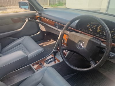 Lot 92 - 1988 Mercedes-Benz 500 SE