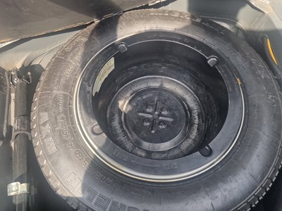 Lot 92 - 1988 Mercedes-Benz 500 SE