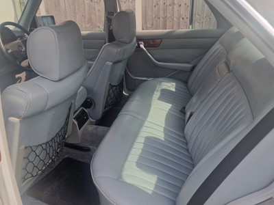 Lot 92 - 1988 Mercedes-Benz 500 SE