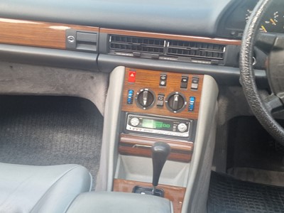 Lot 92 - 1988 Mercedes-Benz 500 SE